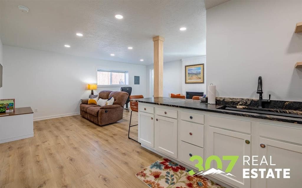 1337 Wyoming Ave — photo 5 of 50