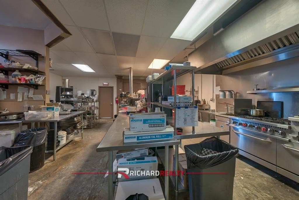 1316 Big Horn Ave — photo 16 of 42