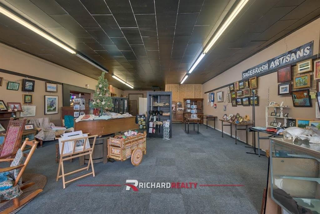 1316 Big Horn Ave — photo 19 of 42