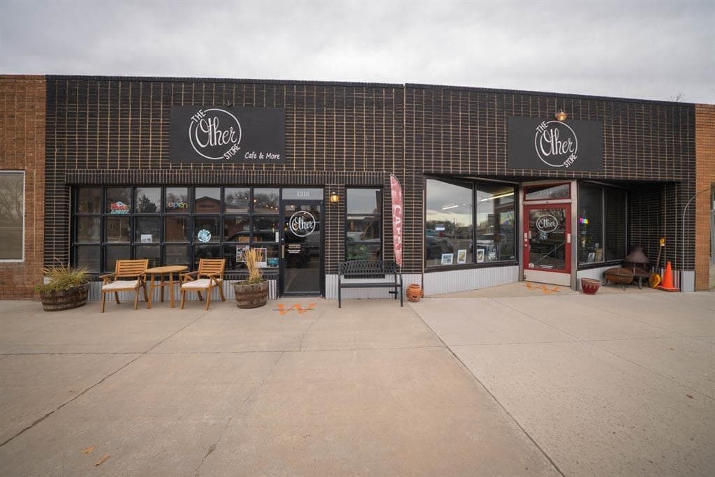 1316 Big Horn Ave — photo 25 of 42