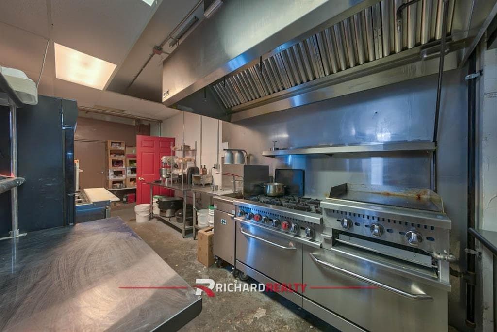 1316 Big Horn Ave — photo 39 of 42