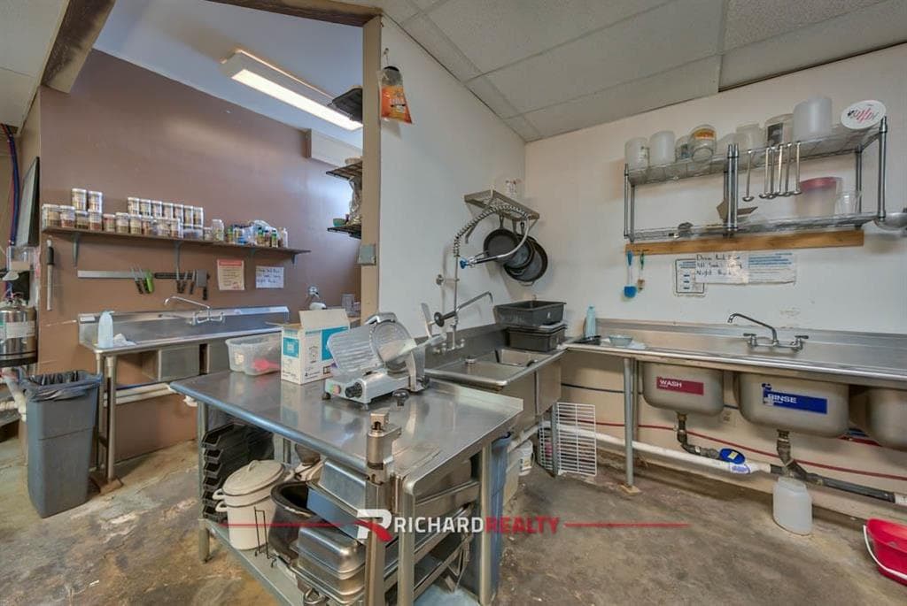 1316 Big Horn Ave — photo 41 of 42