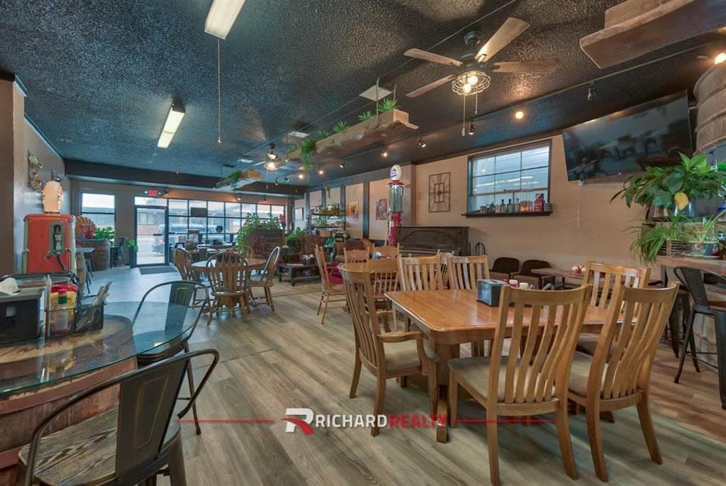 1316 Big Horn Ave — photo 6 of 42