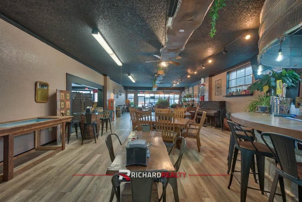 1316 Big Horn Ave — photo 7 of 42