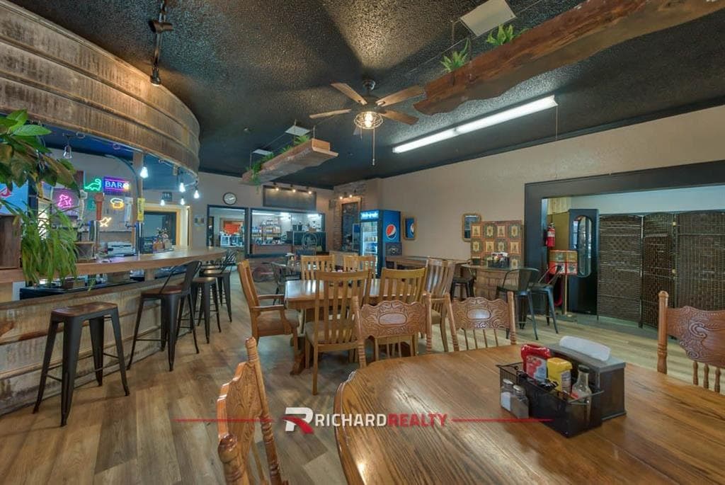 1316 Big Horn Ave — photo 8 of 42