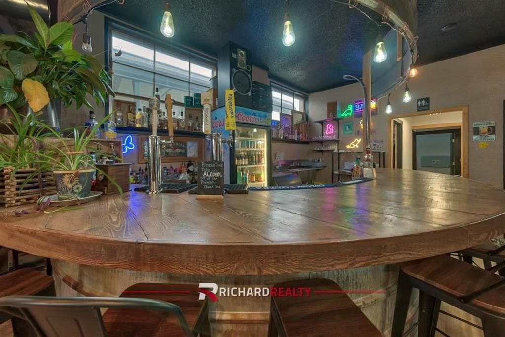 1316 Big Horn Ave — photo 10 of 42