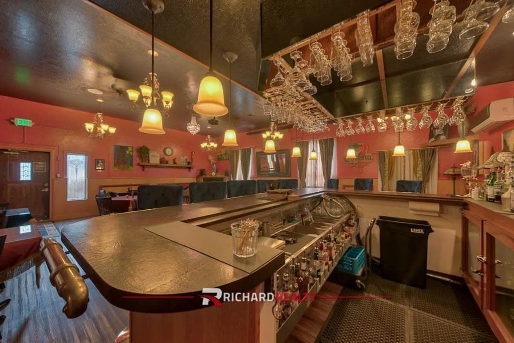 1620 Big Horn Ave — photo 15 of 49