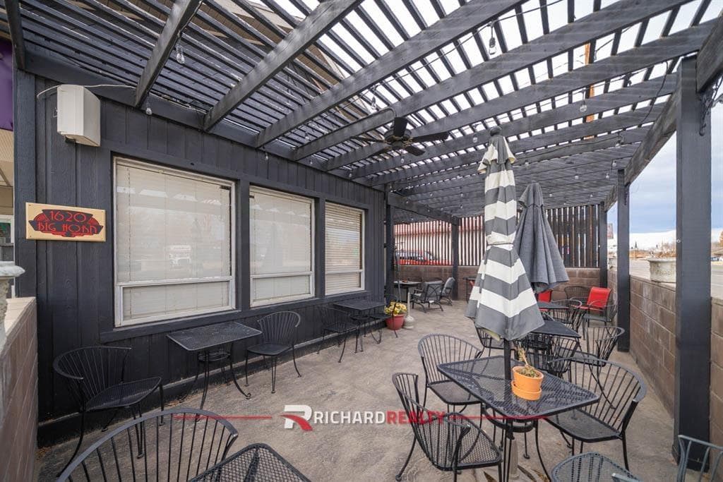 1620 Big Horn Ave — photo 26 of 49