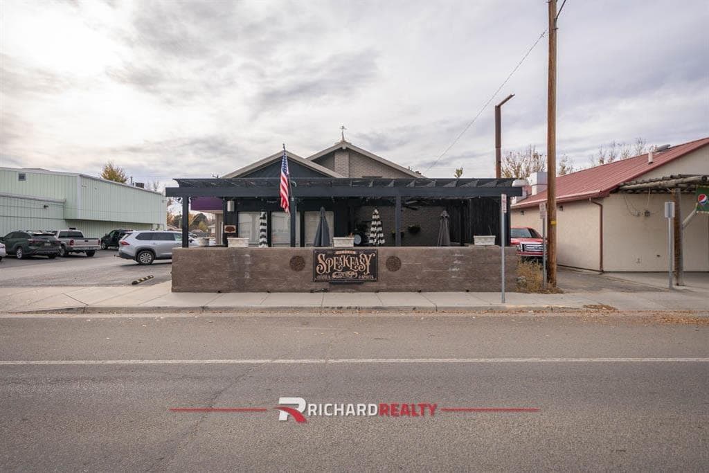 1620 Big Horn Ave — photo 41 of 49