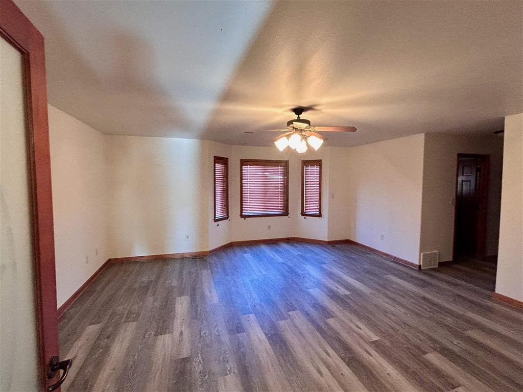 2477 Beaver Creek Rd — photo 12 of 75