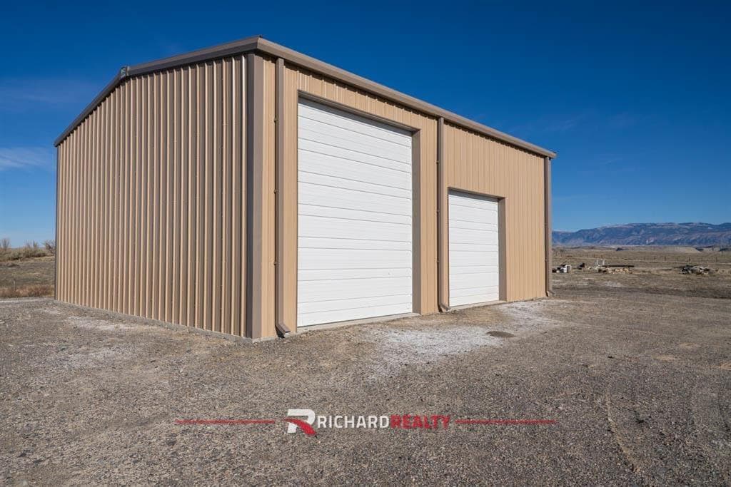 3380 Faye St — photo 14 of 14