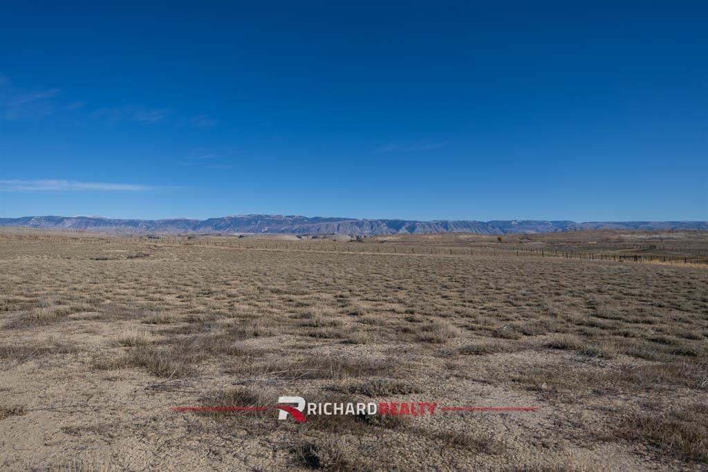 3380 Faye St — photo 6 of 14