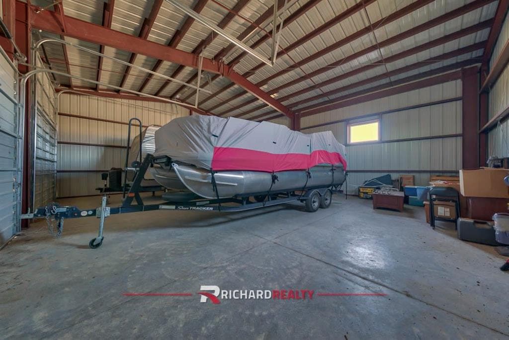 3380 Faye St — photo 10 of 14