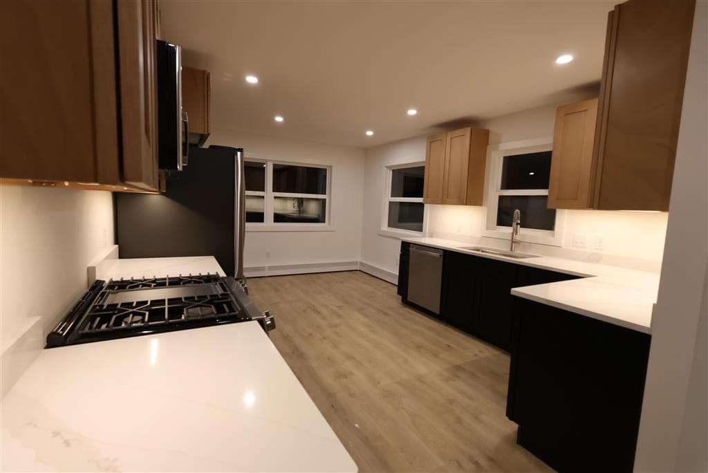 536 N Bent St — photo 7 of 25