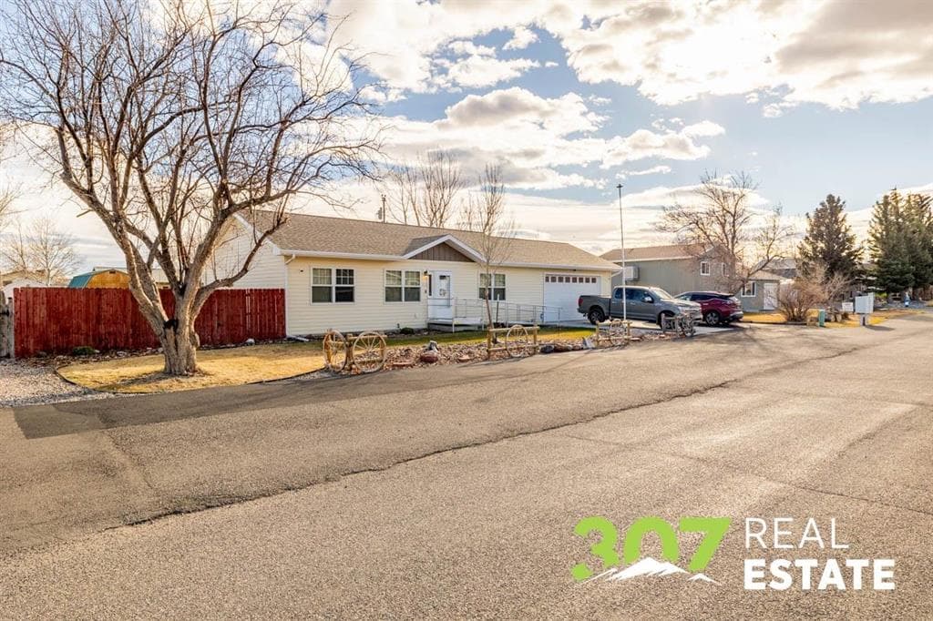 2128 Haugen St — photo 28 of 38