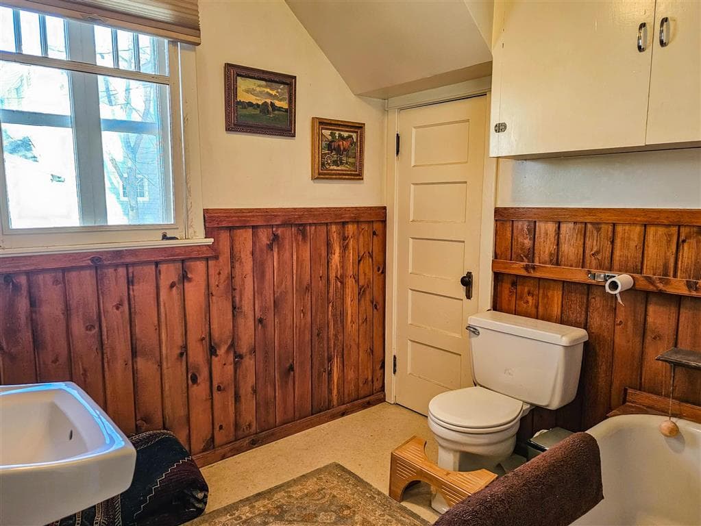 1431 Wyoming Ave — photo 10 of 34