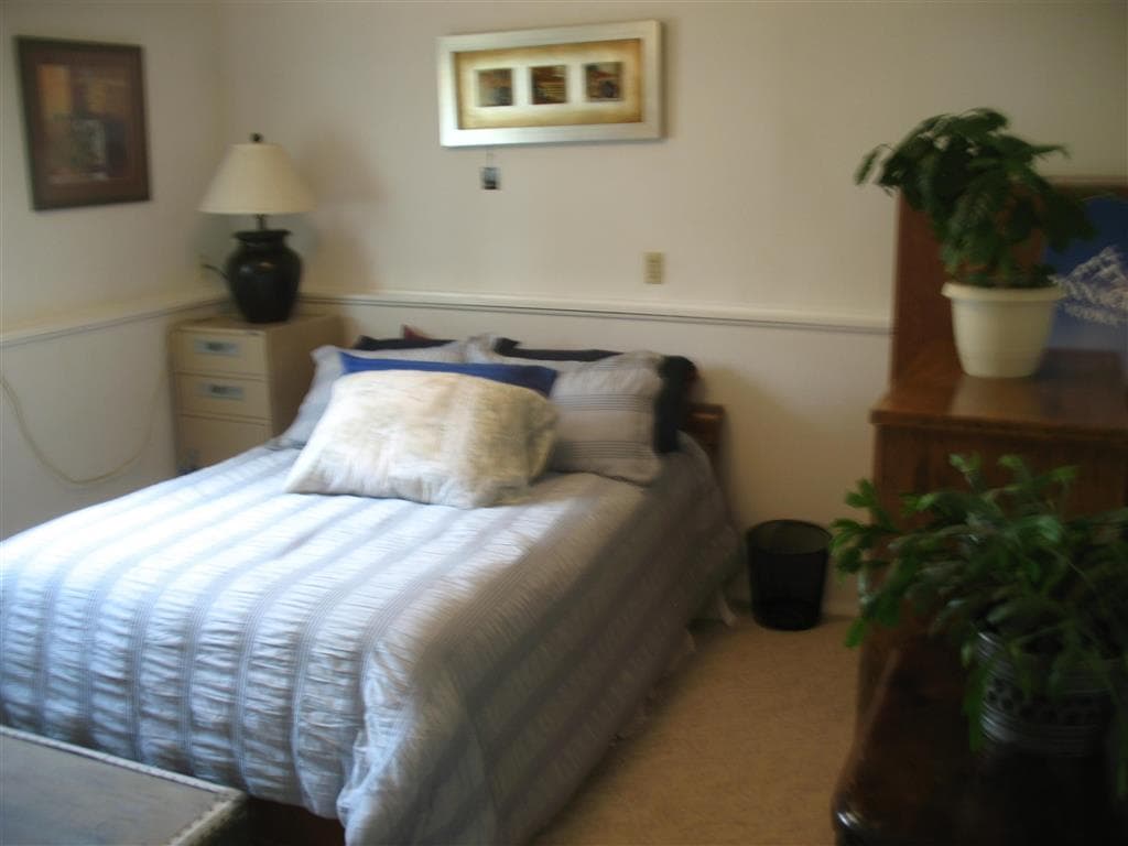 423 S Hamilton St — photo 21 of 27