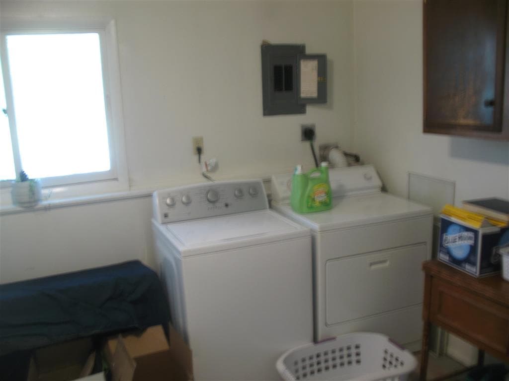 423 S Hamilton St — photo 24 of 27