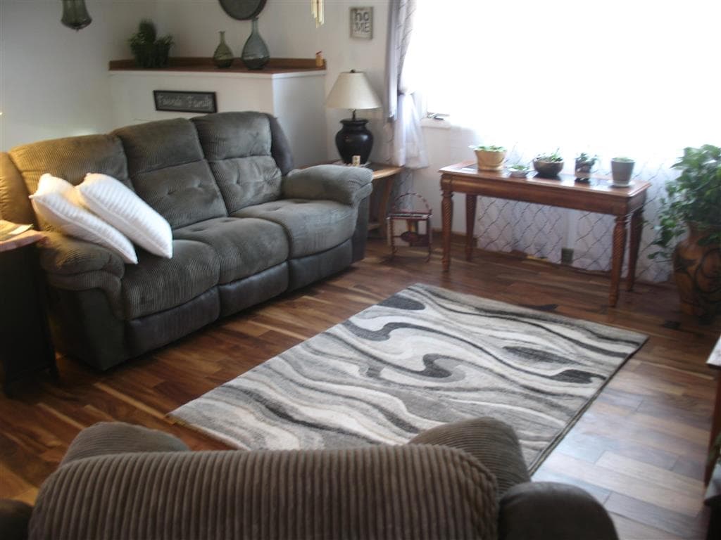 423 S Hamilton St — photo 7 of 27