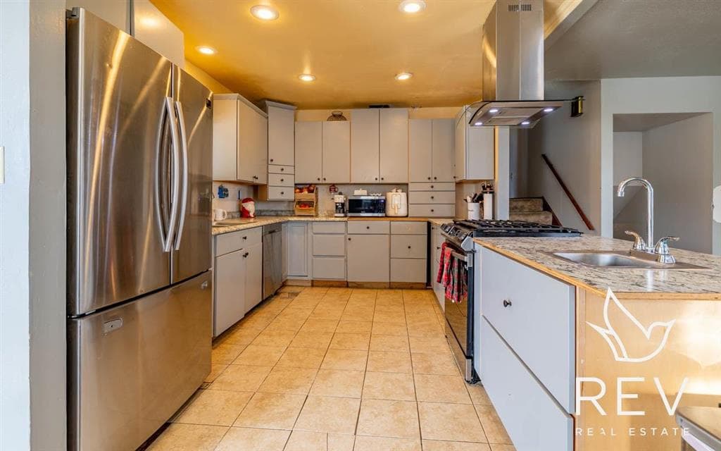 1136 Olive Rd — photo 9 of 33