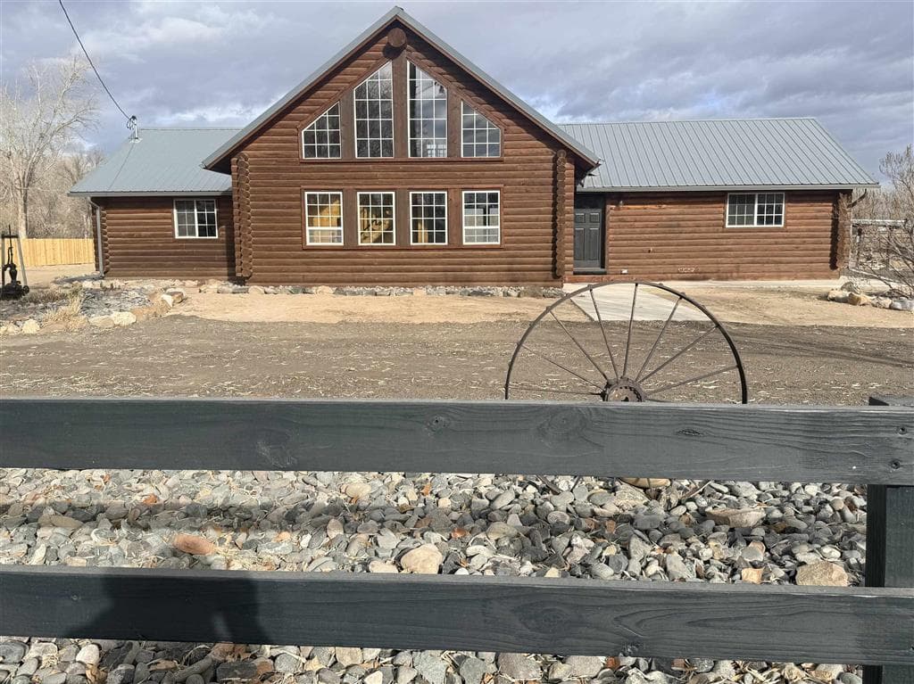 311 Bridge Ave photo 1