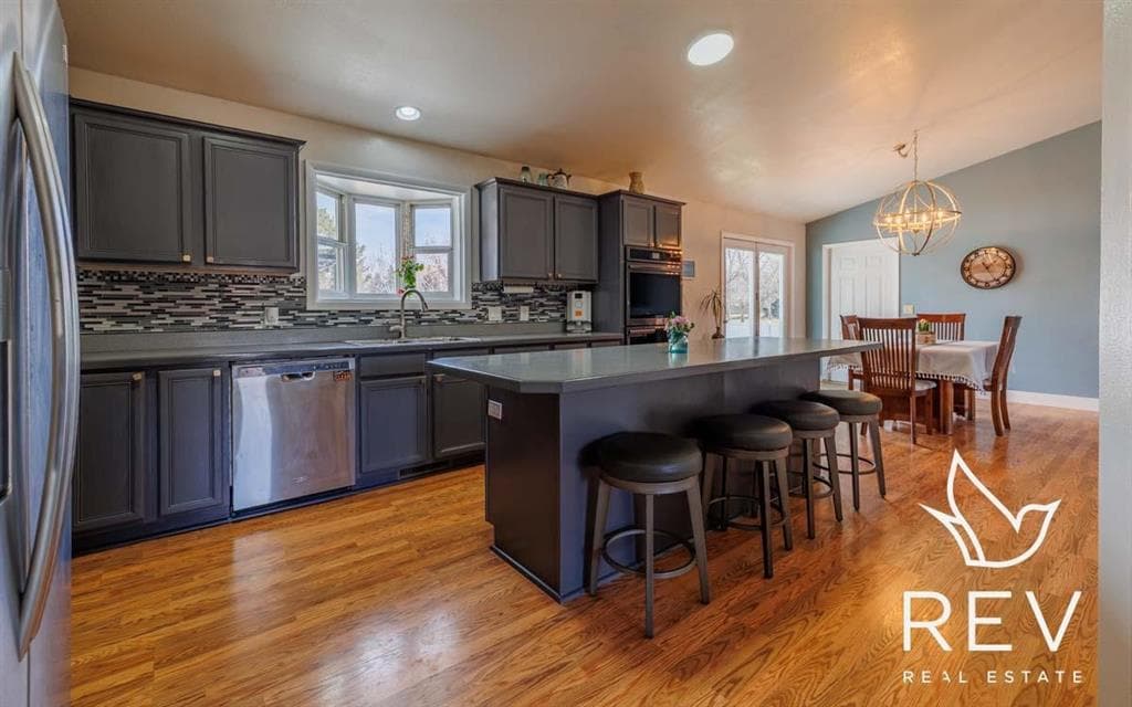 908 35th St — photo 14 of 46