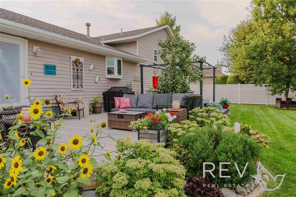 908 35th St — photo 3 of 46