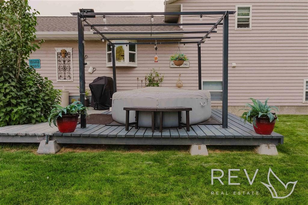 908 35th St — photo 38 of 46