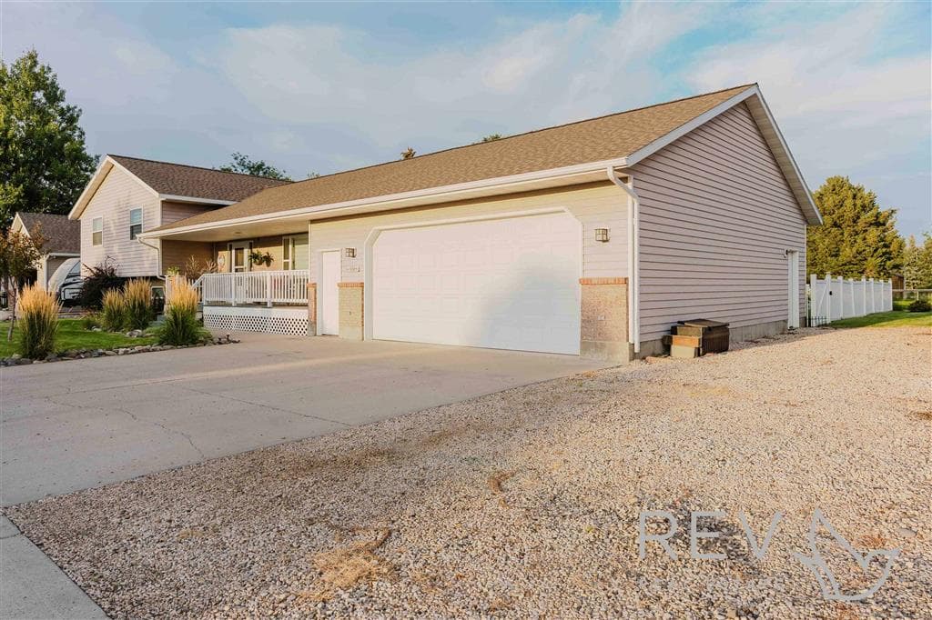 908 35th St — photo 43 of 46