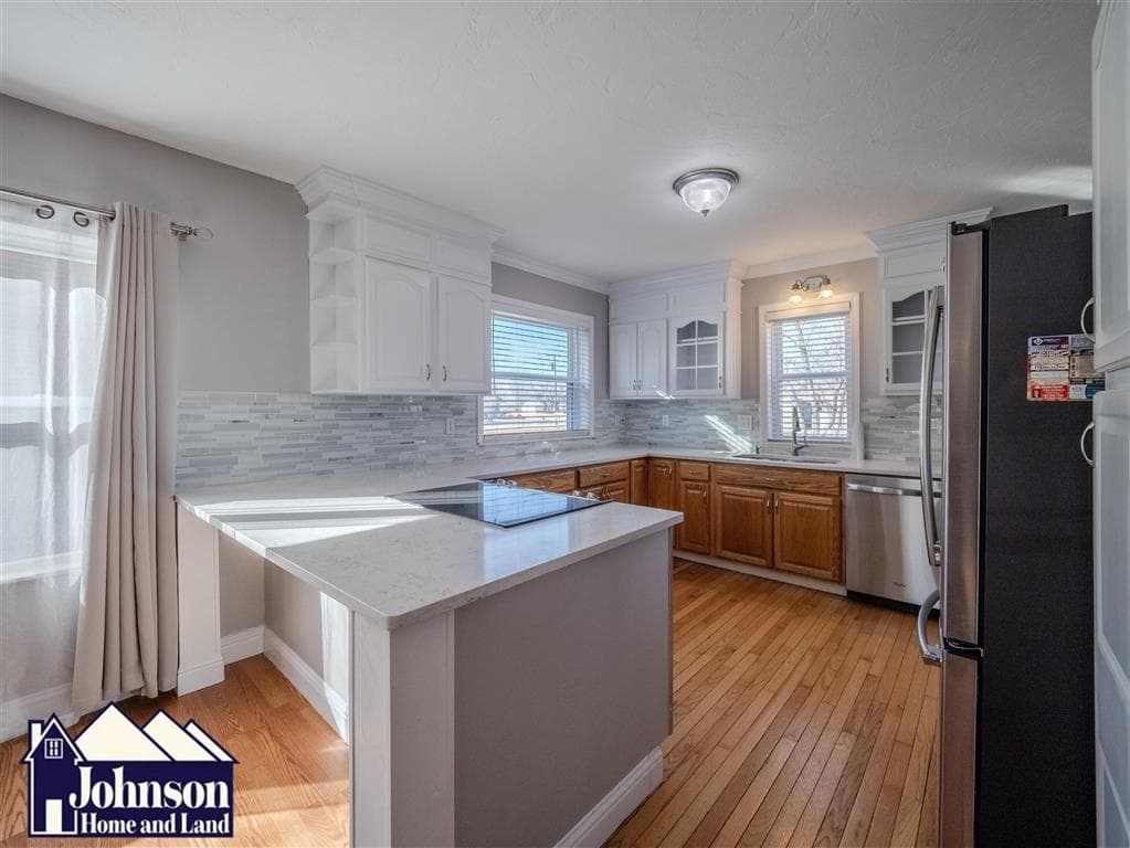 327 E 3rd Street — photo 11 of 25