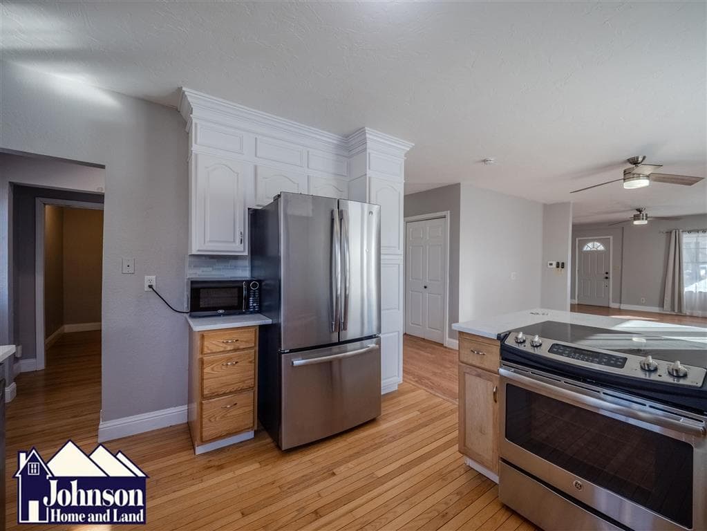 327 E 3rd Street — photo 17 of 25