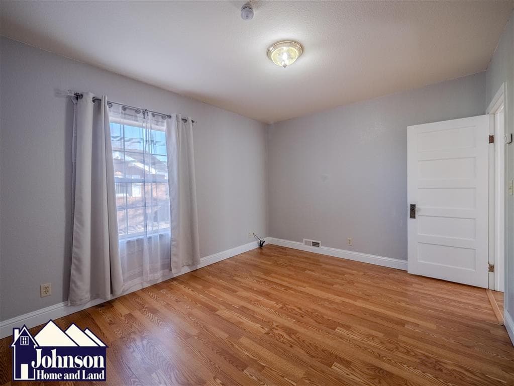 327 E 3rd Street — photo 8 of 25