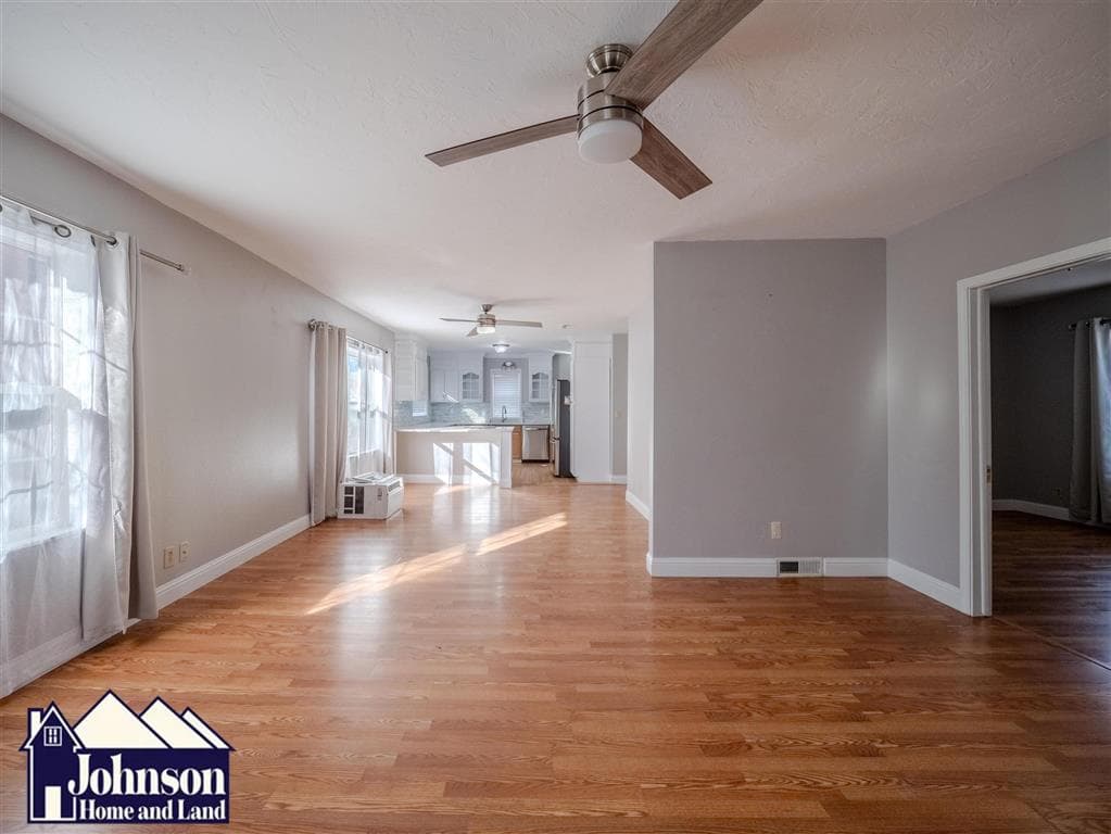 327 E 3rd Street — photo 9 of 25