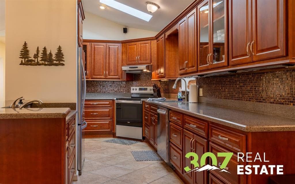 1010 River Grove Dr — photo 7 of 70