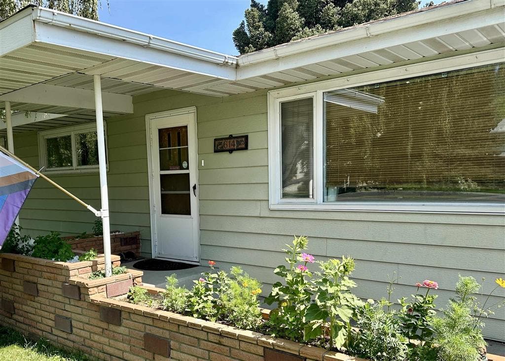 614 19th St — photo 2 of 25