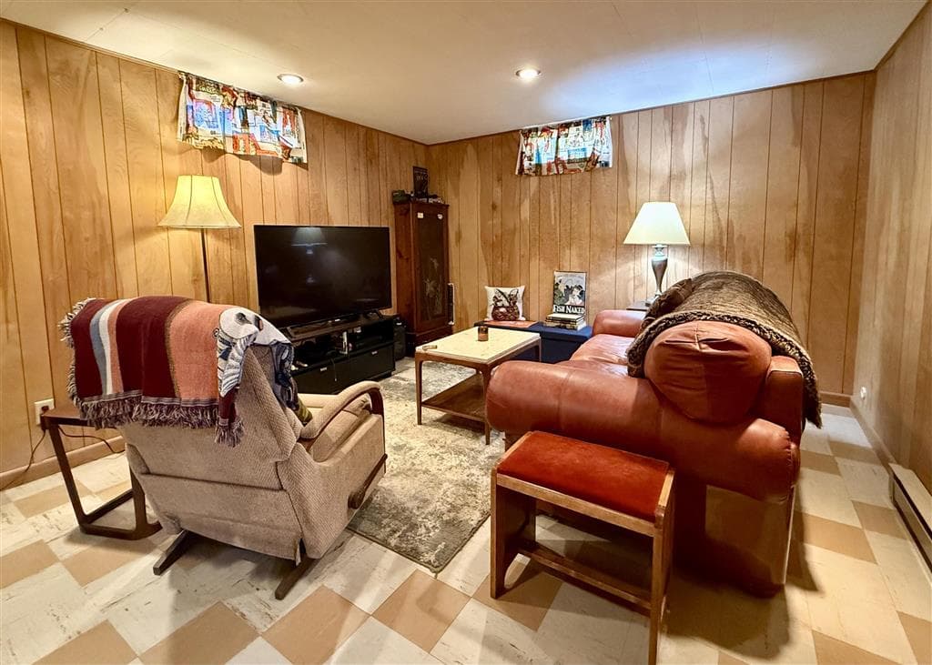 614 19th St — photo 15 of 25