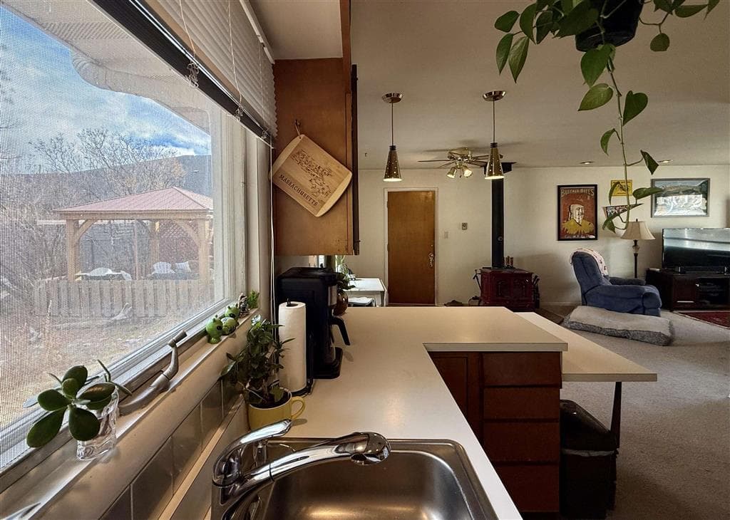 614 19th St — photo 6 of 25