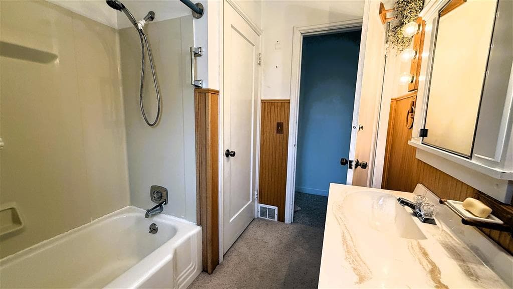 2211 Big Horn Ave — photo 22 of 38