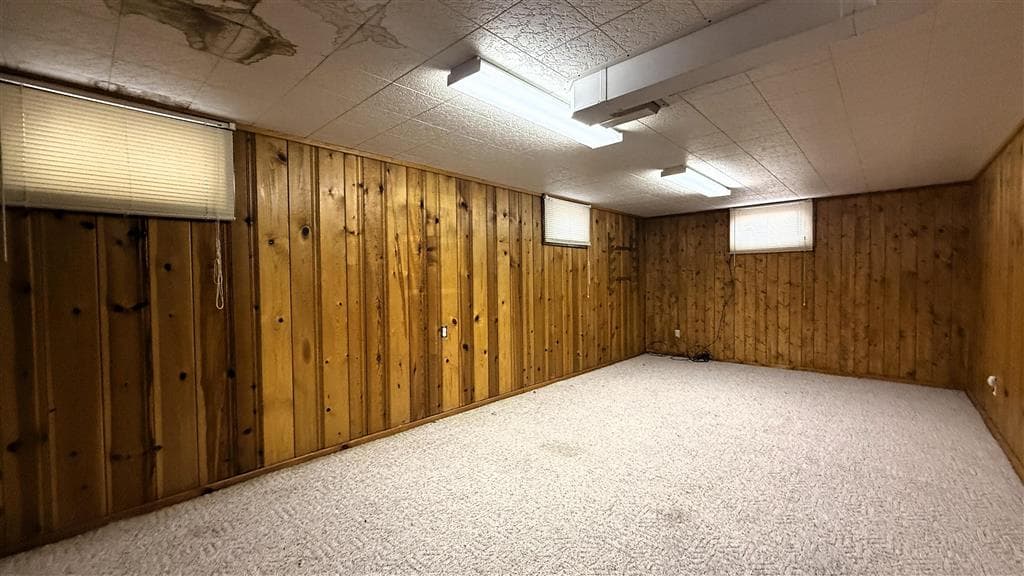 2211 Big Horn Ave — photo 23 of 38