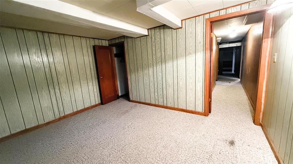 2211 Big Horn Ave — photo 27 of 38