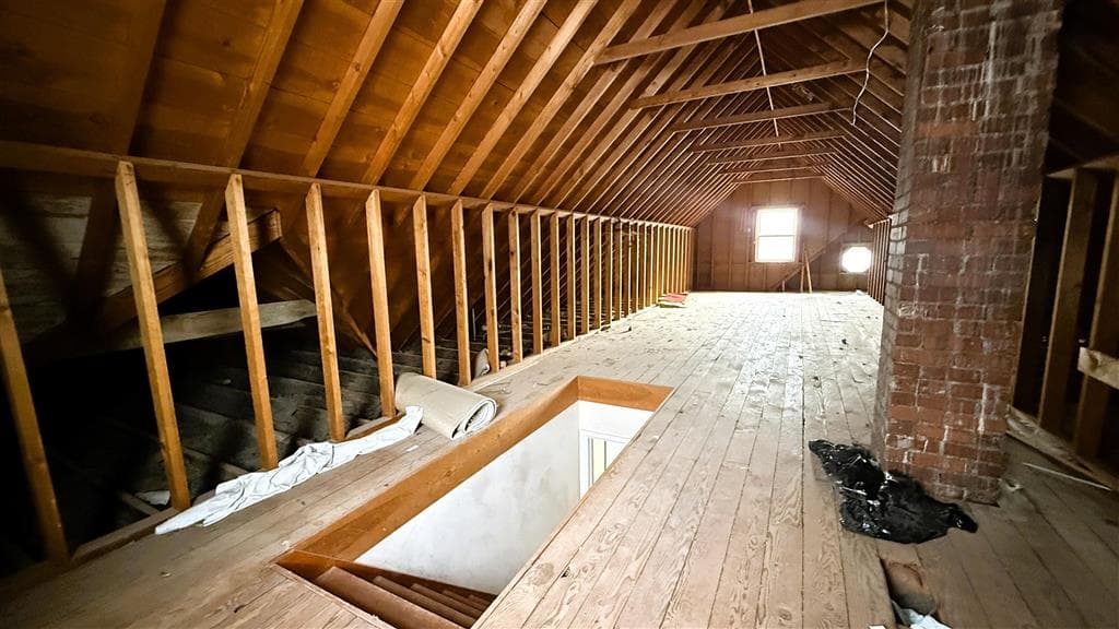 2211 Big Horn Ave — photo 34 of 38