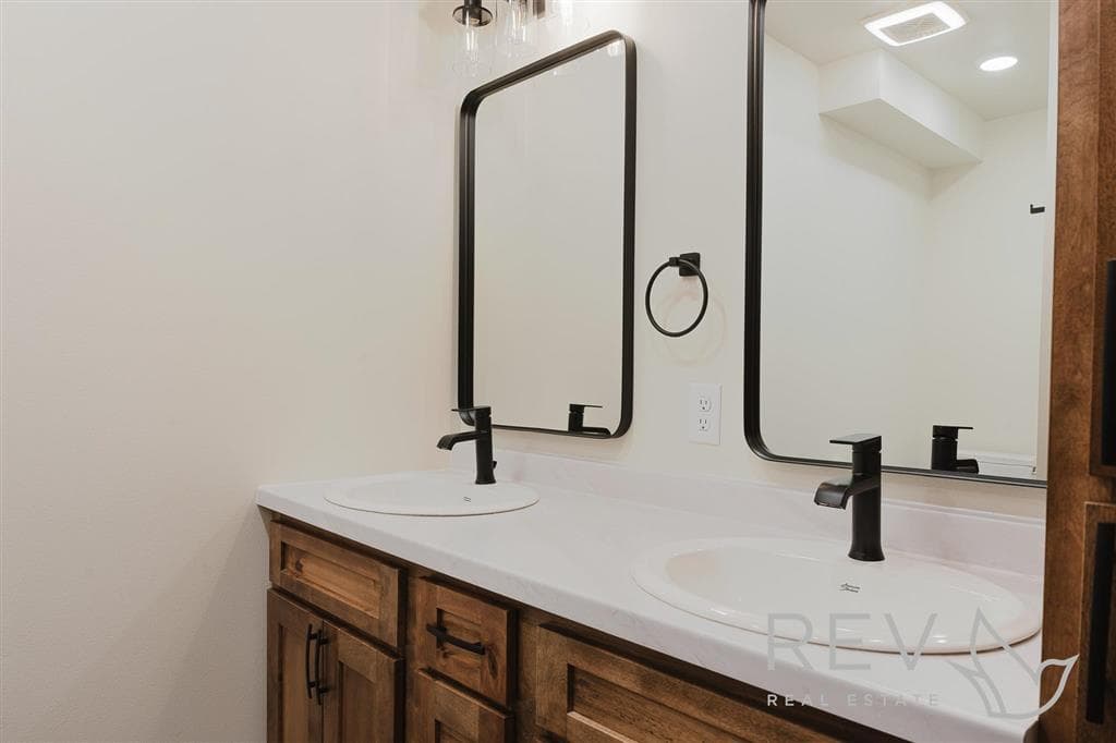 1513 22nd St — photo 34 of 47