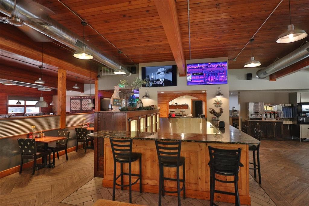 1651 8th St — photo 10 of 25