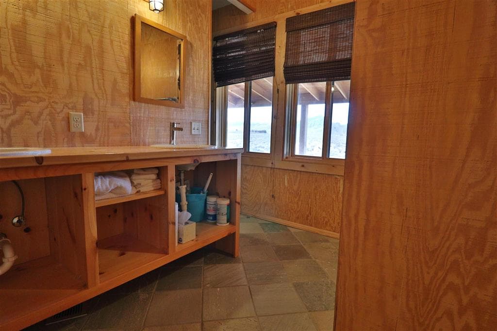 44 Cowboy Dr — photo 14 of 32