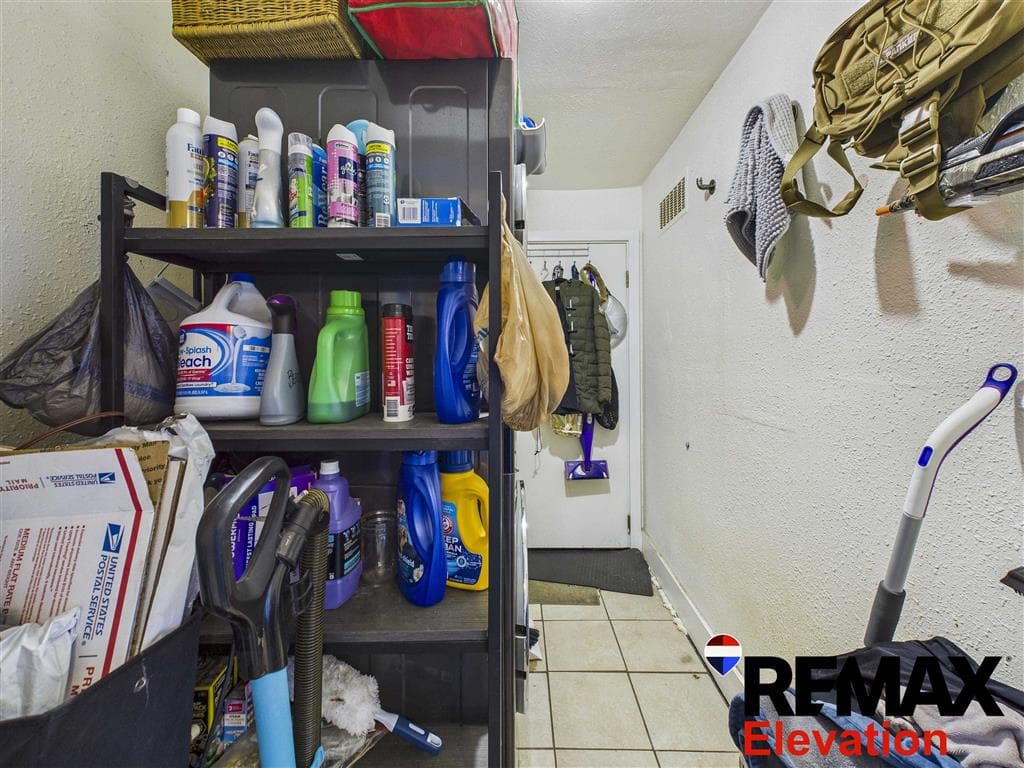 1725 Alger Ave — photo 23 of 32