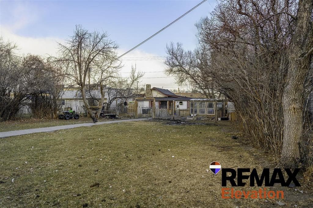 1725 Alger Ave — photo 5 of 32