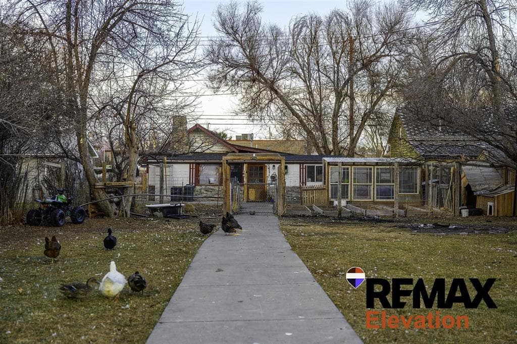 1725 Alger Ave — photo 6 of 32