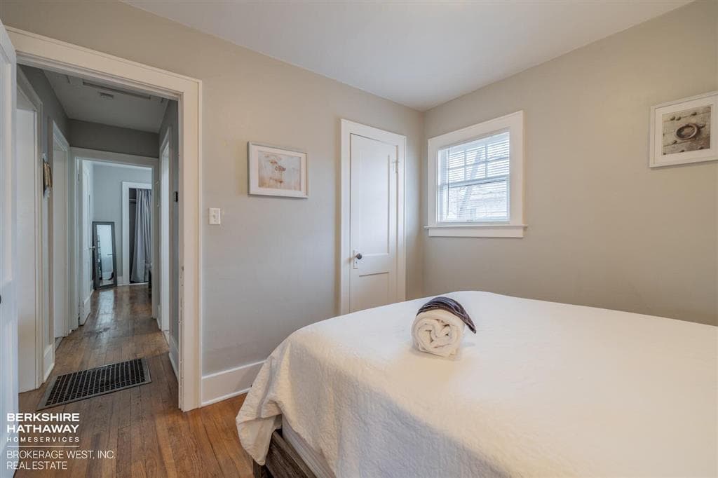 1032 Cody Ave — photo 14 of 25