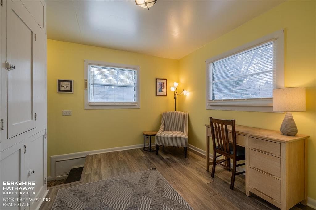 1032 Cody Ave — photo 15 of 25