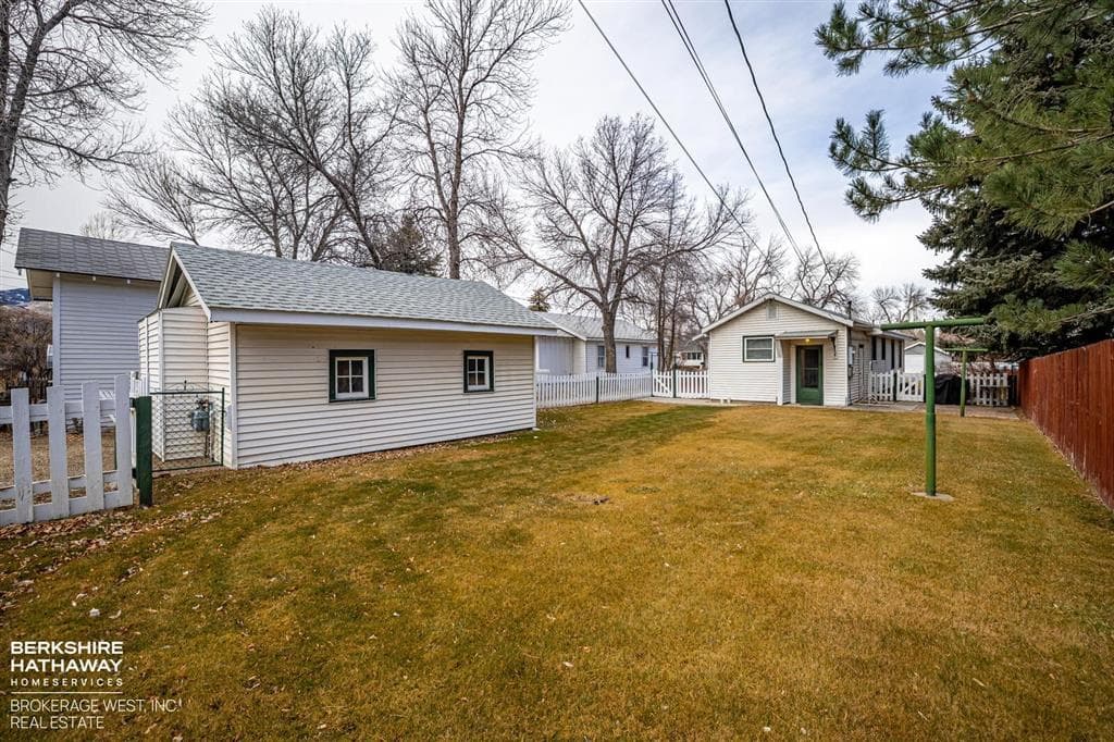 1032 Cody Ave — photo 19 of 25